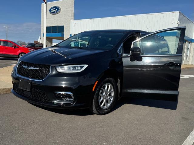 2023 Chrysler Pacifica - $24,211