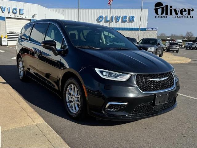 2023 Chrysler Pacifica - $23,275