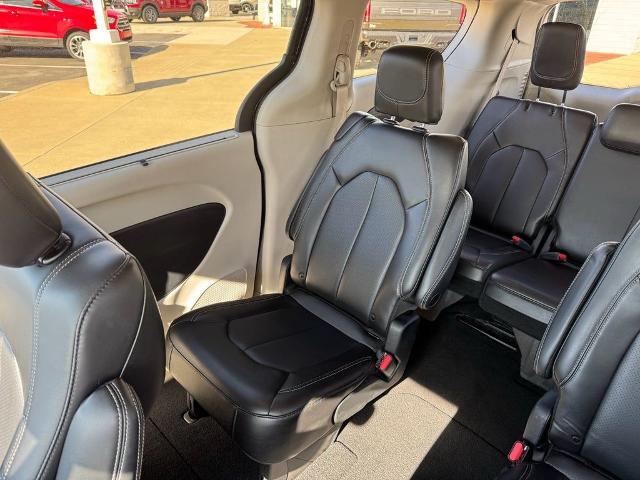 2023 Chrysler Pacifica - $23,275