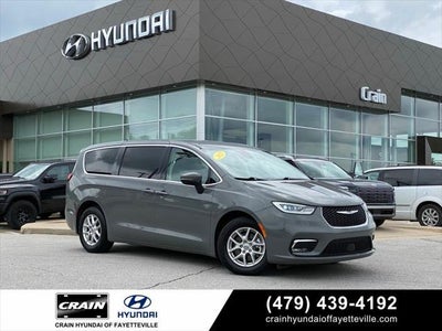 2023 Chrysler Pacifica Touring L 4DR Mini-Van