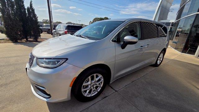 2023 Chrysler Pacifica - $18,501