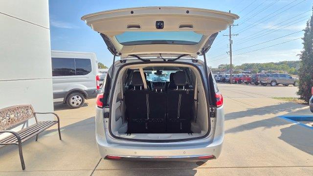 2023 Chrysler Pacifica - $18,501