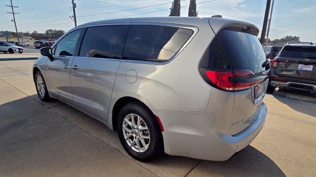 2023 Chrysler Pacifica - $18,501