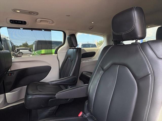 2024 Chrysler Pacifica - $25,608