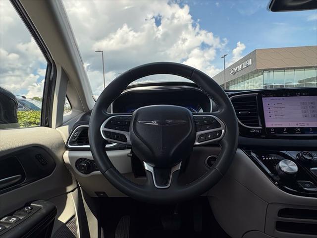 2024 Chrysler Pacifica - $25,608