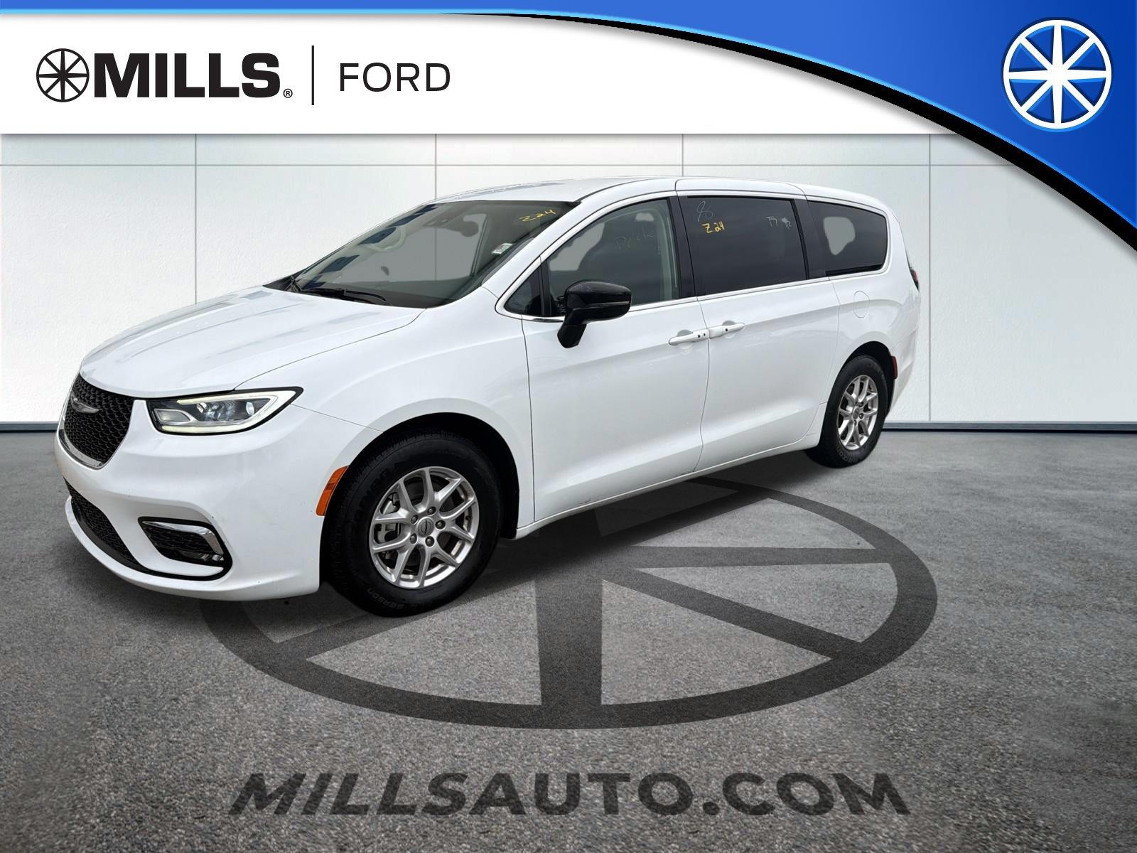 2024 Chrysler Pacifica