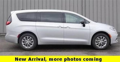 Photo of a 2024 Chrysler Pacifica Touring L 4DR Mini-Van for sale