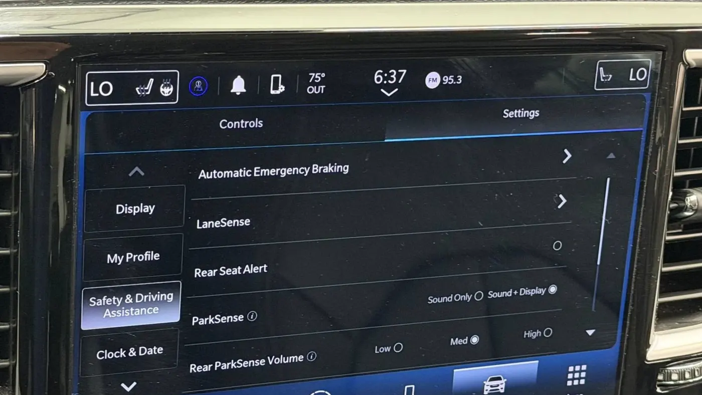 2024 Chrysler Pacifica Touring L