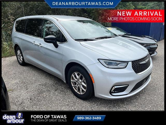 2024 Chrysler Pacifica - $24,995