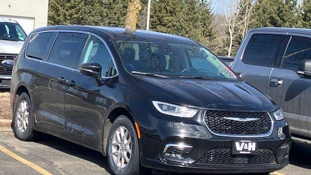 Preowned 2024 Chrysler Pacifica Touring L for Sale