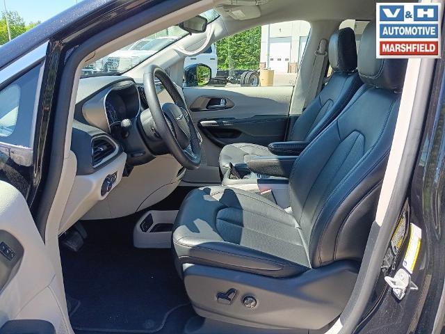 2024 Chrysler Pacifica - $24,602