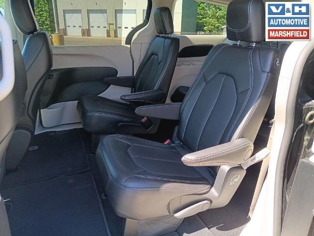2024 Chrysler Pacifica - $24,602
