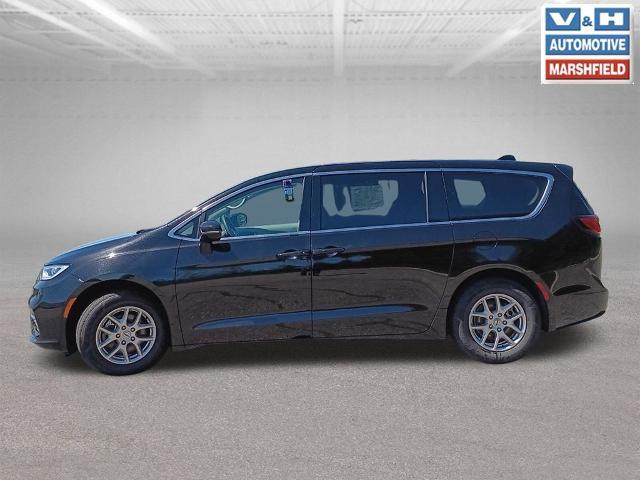 2024 Chrysler Pacifica - $24,602