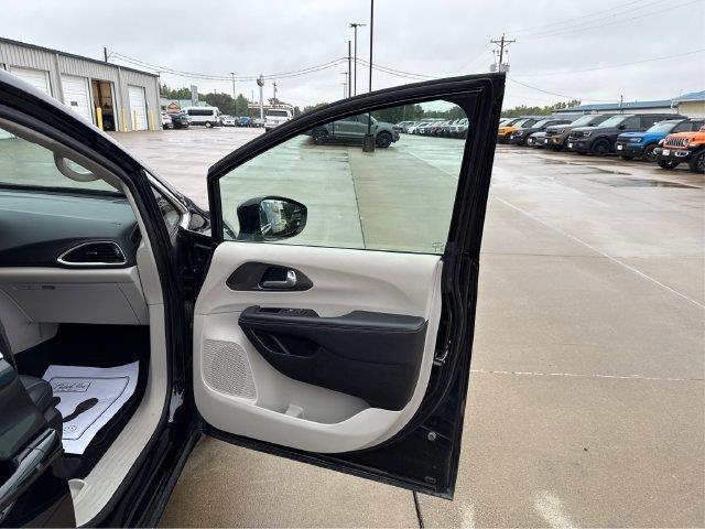 2024 Chrysler Pacifica - $23,170