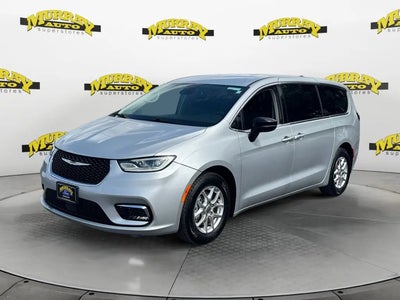 Photo of a 2024 Chrysler Pacifica Touring L 4DR Mini-Van for sale