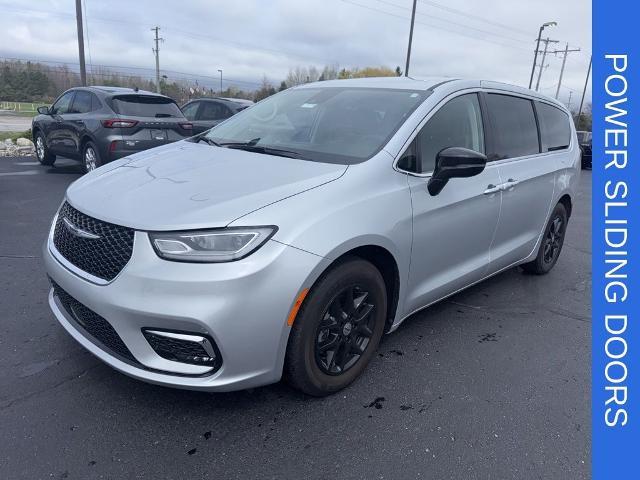 2024 Chrysler Pacifica - $29,299