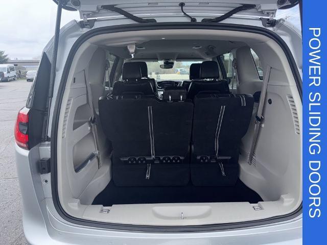 2024 Chrysler Pacifica - $29,299