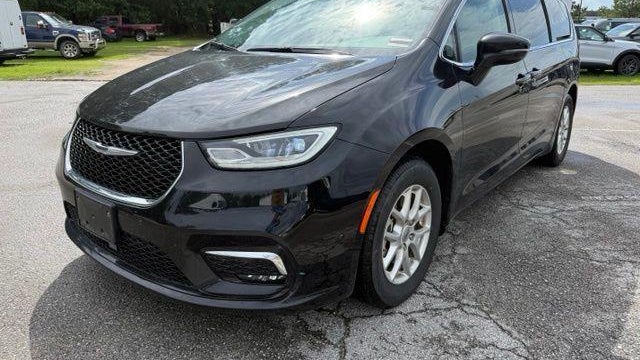 Preowned 2024 Chrysler Pacifica Touring L for Sale
