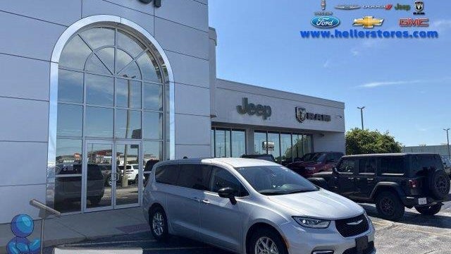 Preowned 2024 Chrysler Pacifica Touring L for Sale