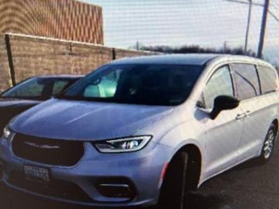 2024 Chrysler Pacifica Touring L 4DR Mini-Van