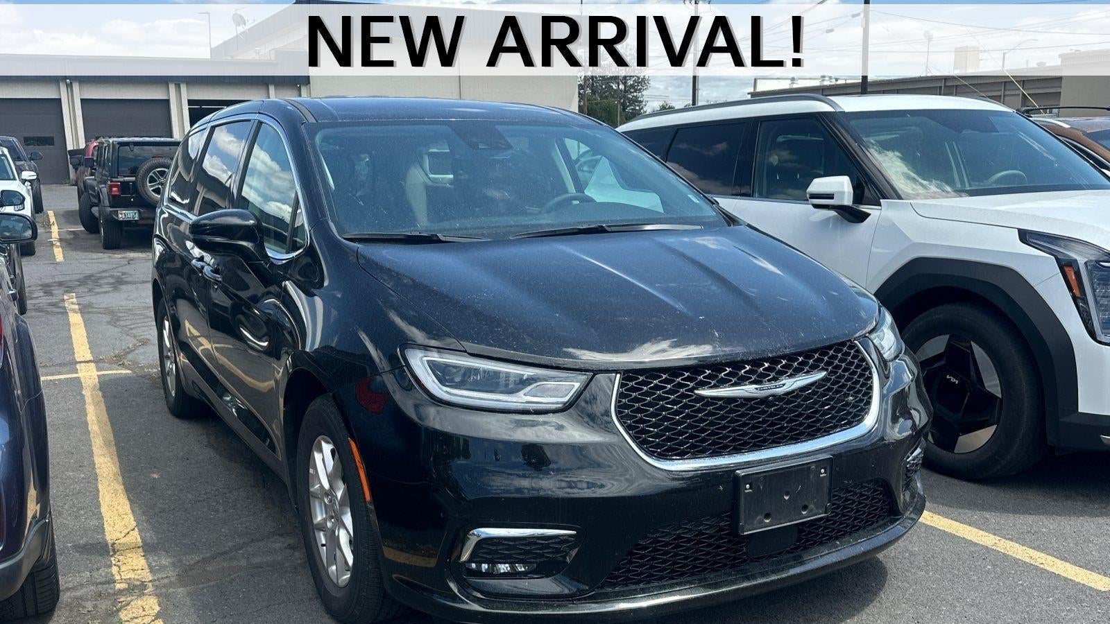 Preowned 2024 Chrysler Pacifica Touring L for Sale