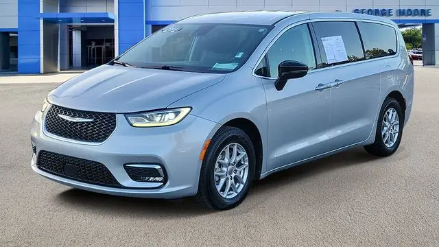 2024 Chrysler Pacifica Touring L