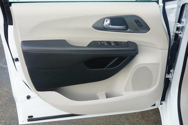 2024 Chrysler Pacifica - $22,000
