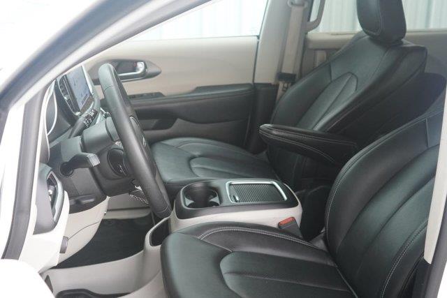 2024 Chrysler Pacifica - $22,000