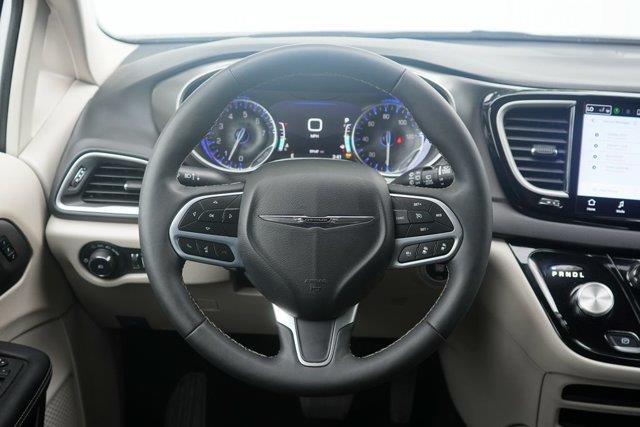 2024 Chrysler Pacifica - $22,000