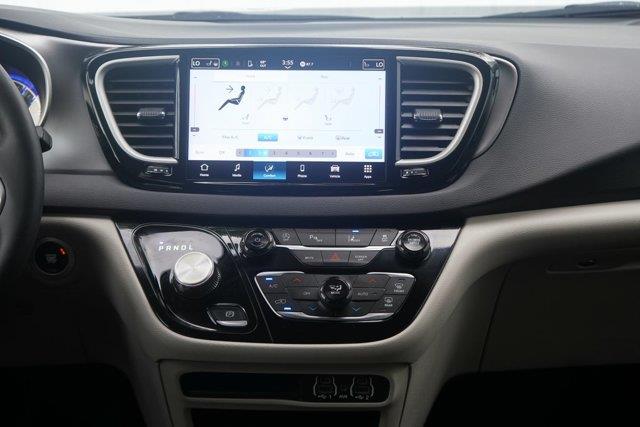 2024 Chrysler Pacifica - $22,000