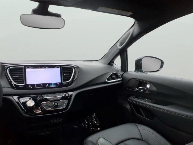 2025 Chrysler Pacifica - $23,697