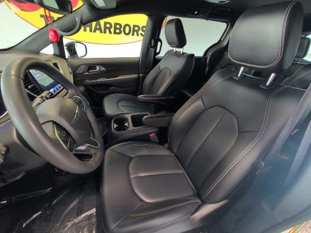 2025 Chrysler Pacifica - $24,843