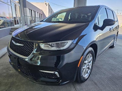 2025 Chrysler Pacifica Select 4DR Mini-Van