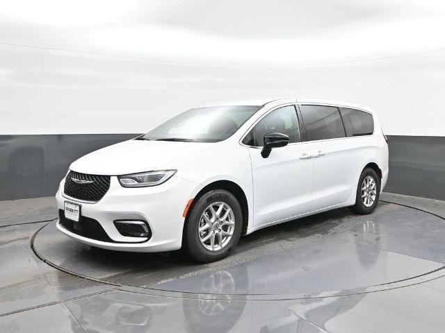 2025 Chrysler Pacifica - $22,249