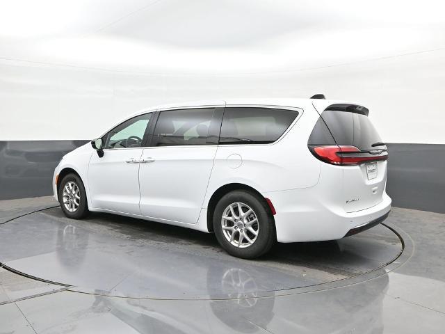 2025 Chrysler Pacifica - $22,249
