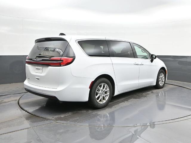 2025 Chrysler Pacifica - $22,249