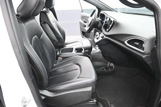 2025 Chrysler Pacifica - $22,249