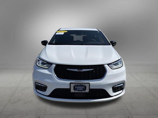 2025 Chrysler Pacifica - $28,450