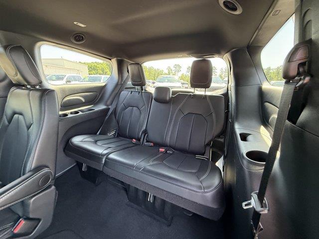 2025 Chrysler Pacifica - $28,450