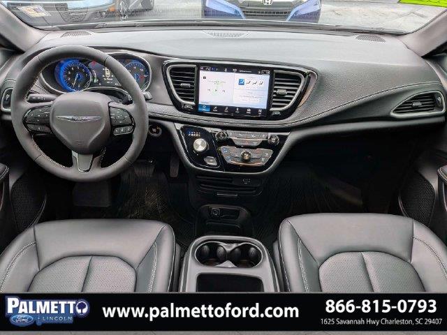 2026 Chrysler Pacifica - $32,998