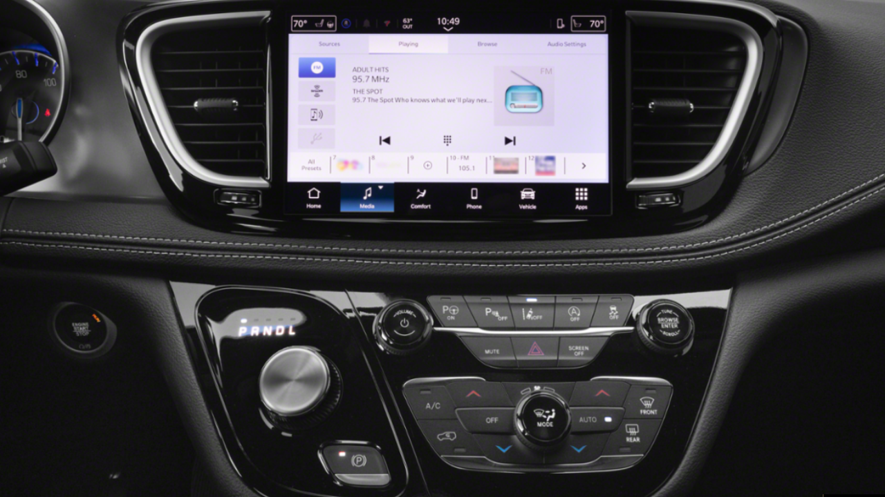 2026 Chrysler Pacifica Select