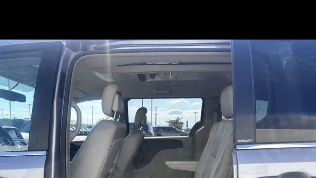 2013 Chrysler Town and Country Touring