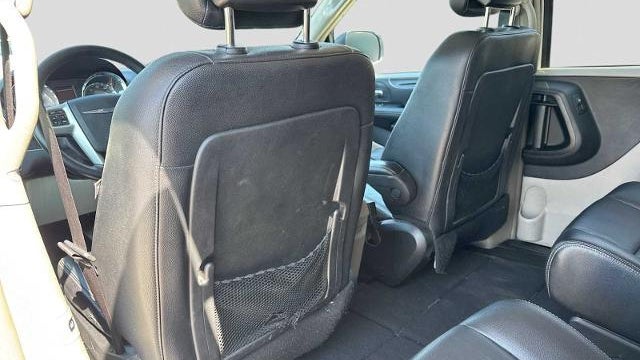 2014 Chrysler Town and Country Touring