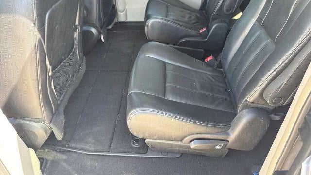 2014 Chrysler Town and Country Touring