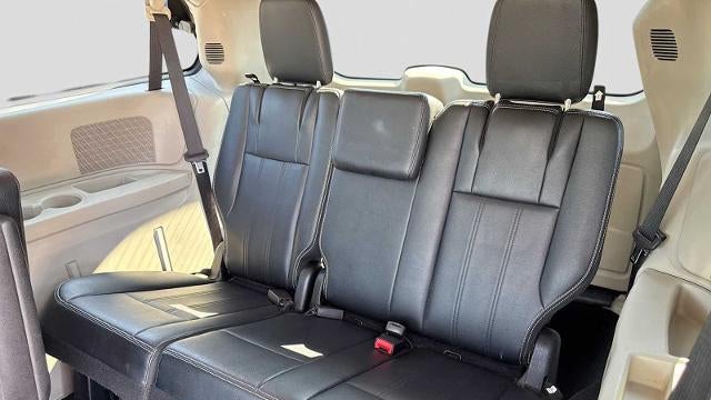 2014 Chrysler Town and Country Touring