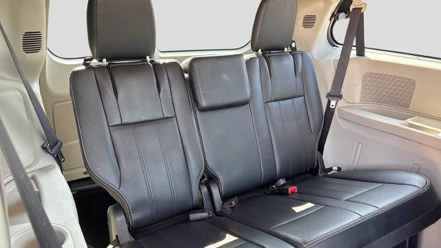 2014 Chrysler Town and Country Touring