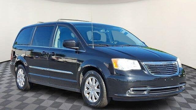 Preowned 2014 Chrysler Town and Country Touring for Sale