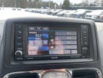 2014 Town and Country Thumbnail 28