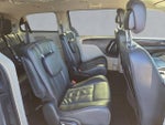2015 Town and Country Thumbnail 24