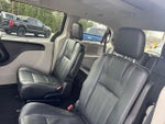 2016 Town and Country Thumbnail 5